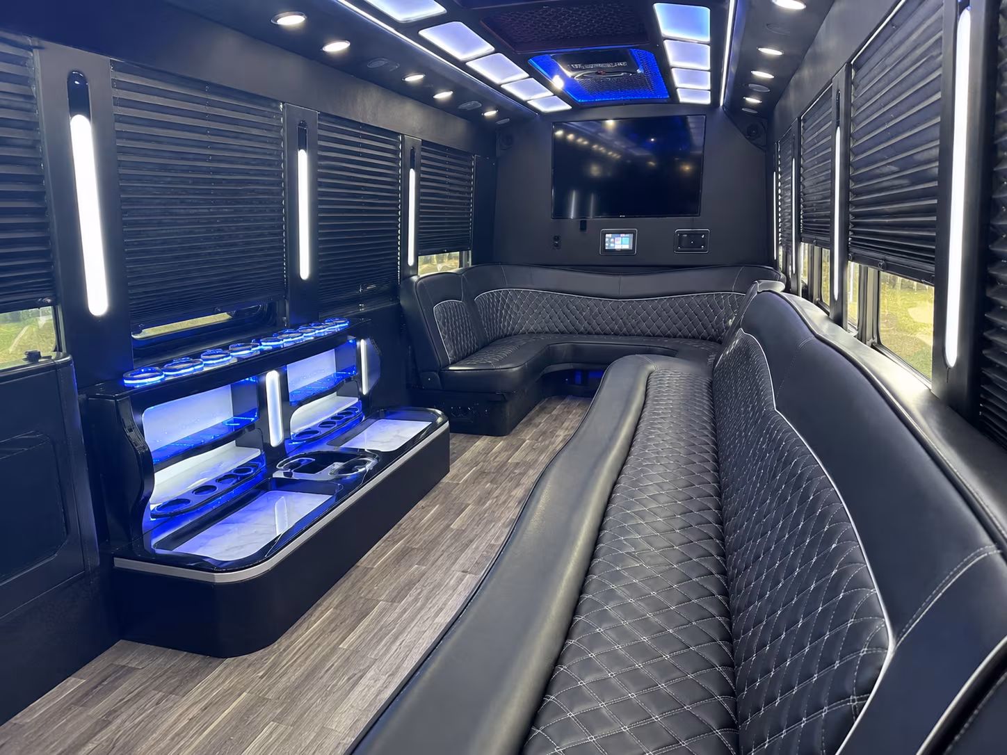 Gainesville Homecoming & Prom Party Bus Rentals