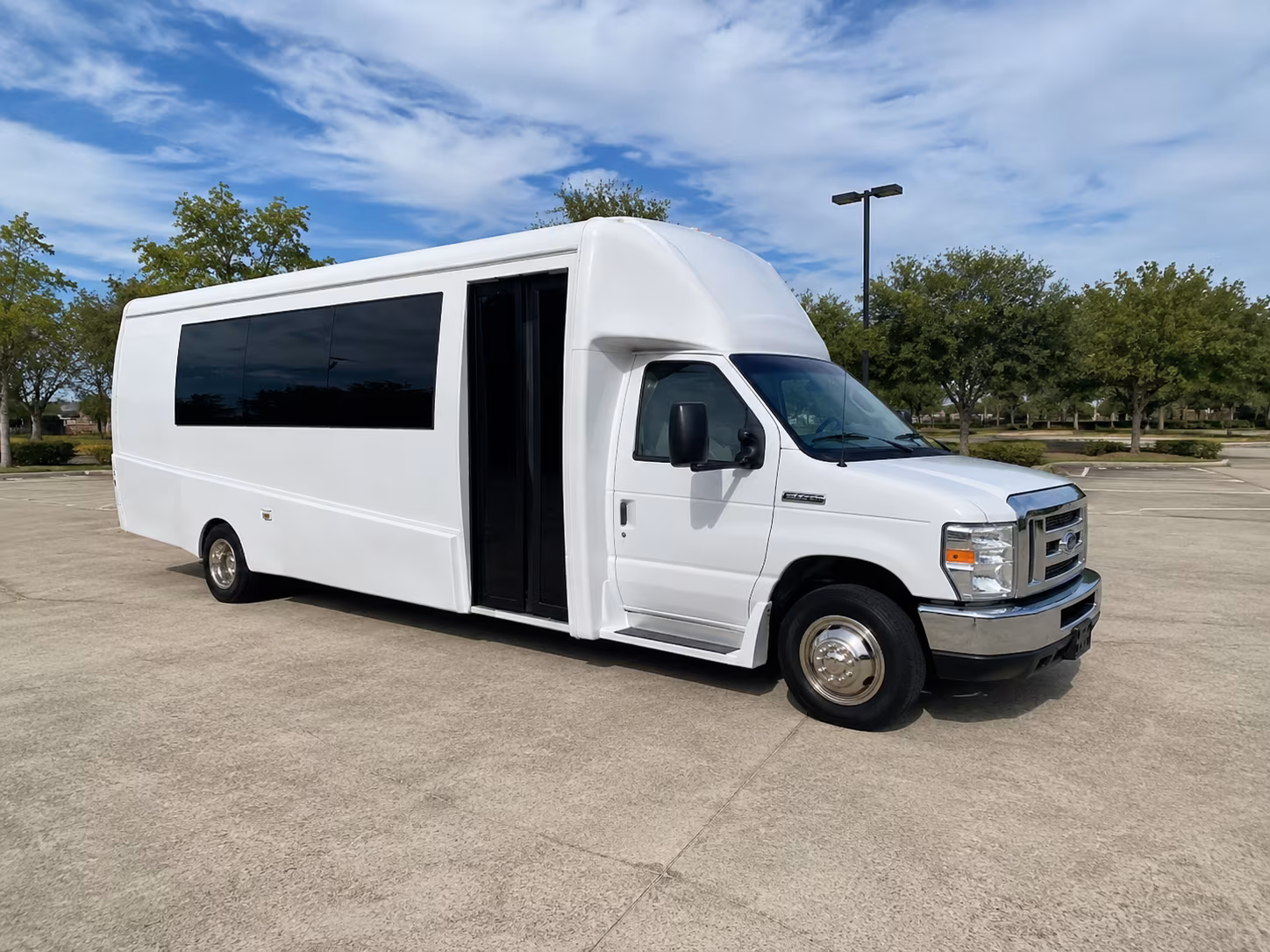 Jacksonville Birthday, Sweet 16, & Quinceañera Transportation pickup coordination