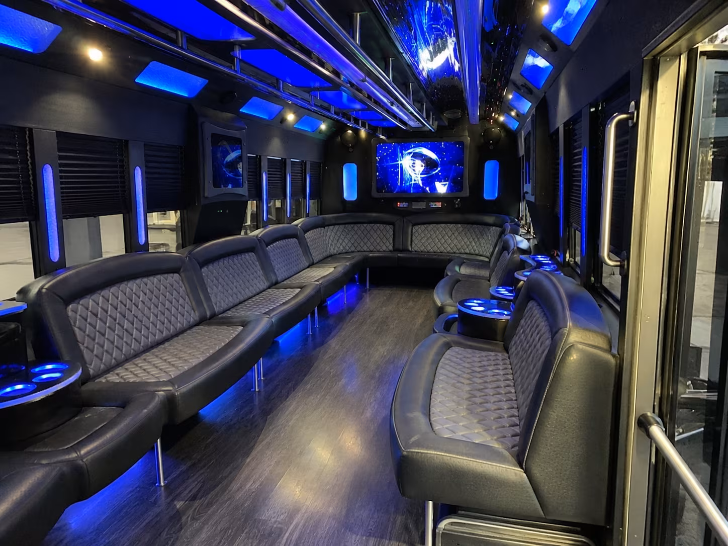 Jacksonville Winery Tour & Pub Crawl Transportation party bus exterior