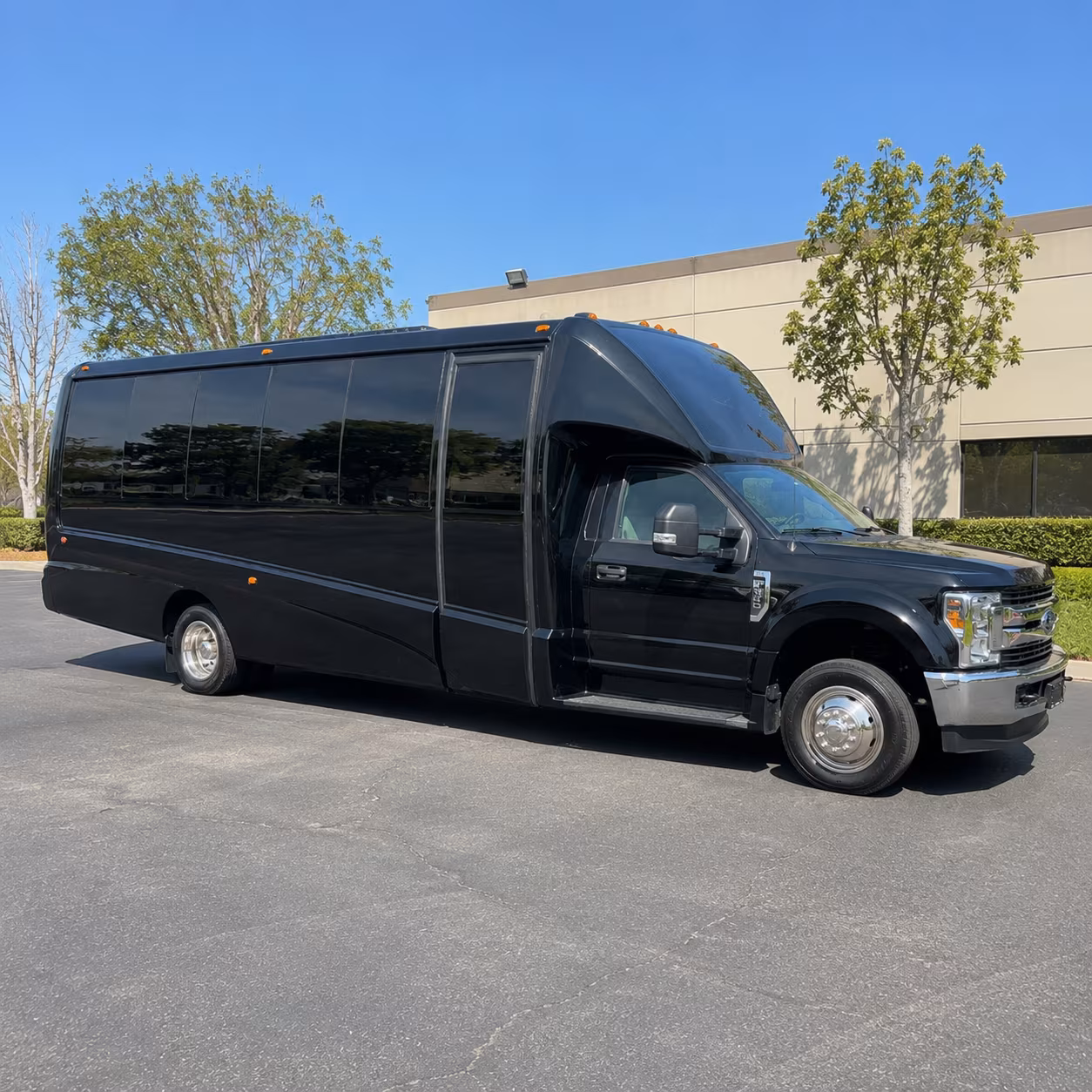 Jacksonville Winery Tour & Pub Crawl Transportation party bus exterior